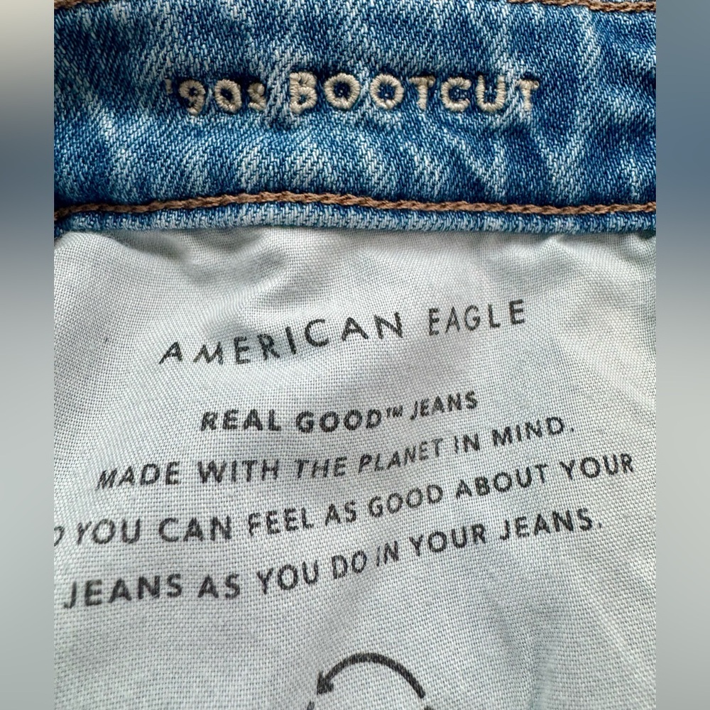 American Eagle Outfitters Light Blue Mid Rise 90s Bootcut Jeans Size 6 - Picture 14 of 14